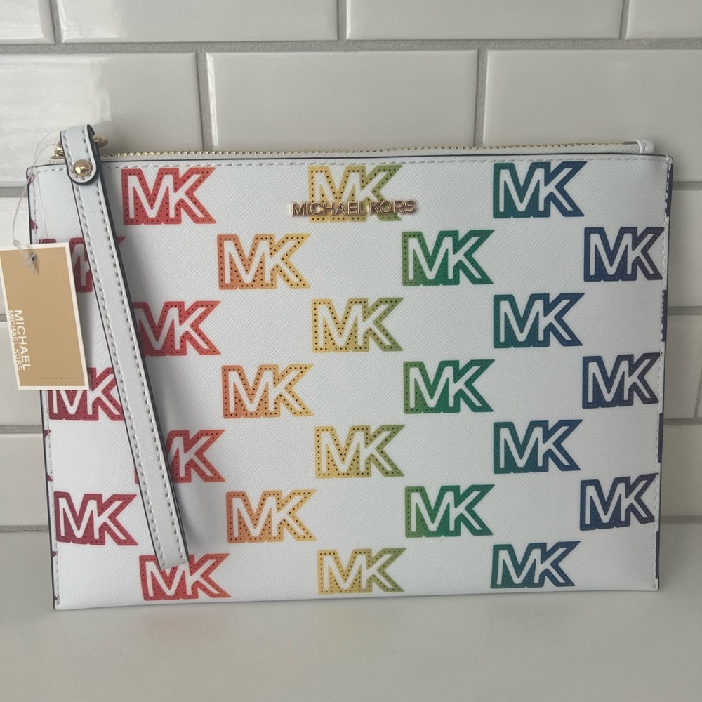 MICHAEL KORS Wristlet - Picture 12 of 13
